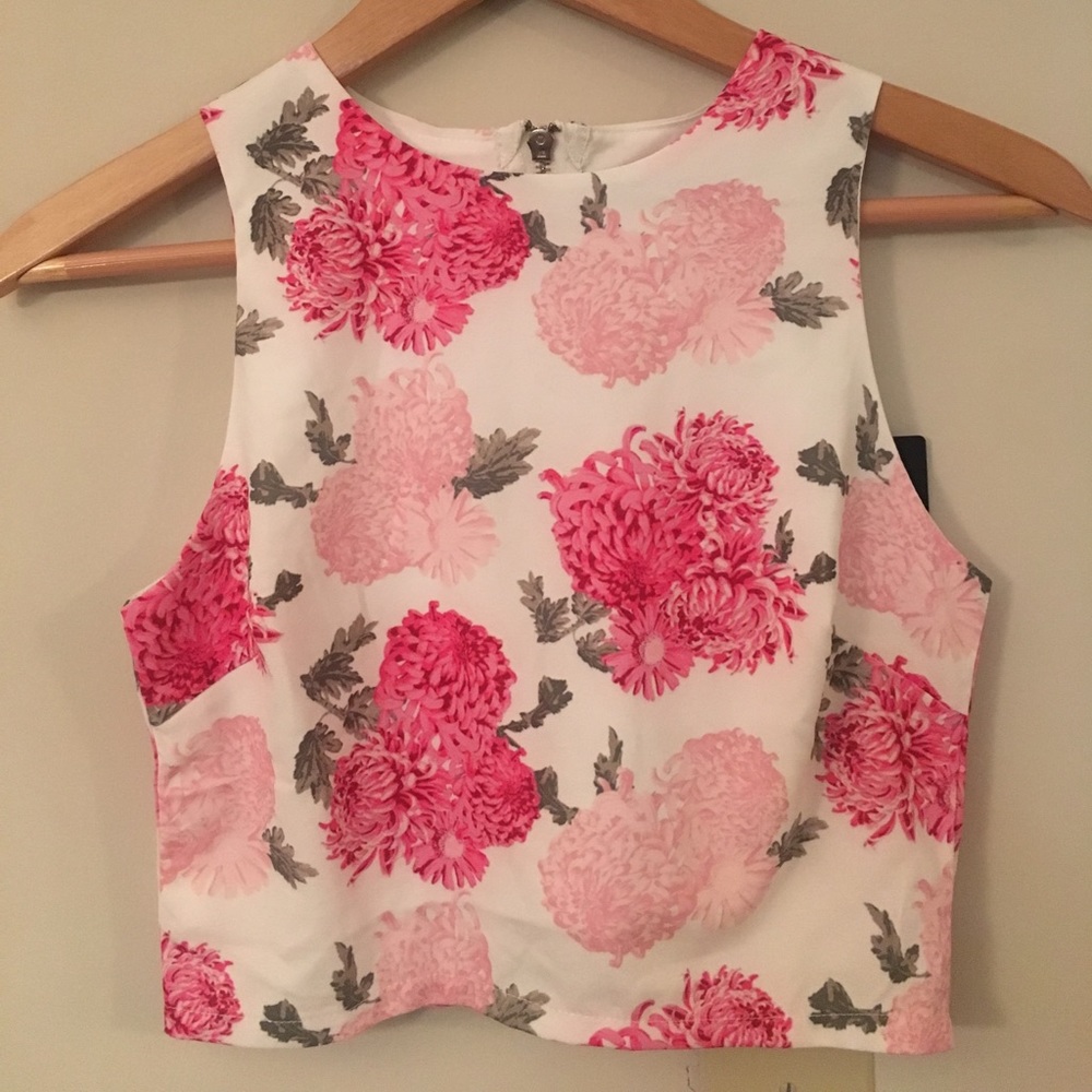 LAST CHANCE SALE!!  CROP TOP! New with tags!!